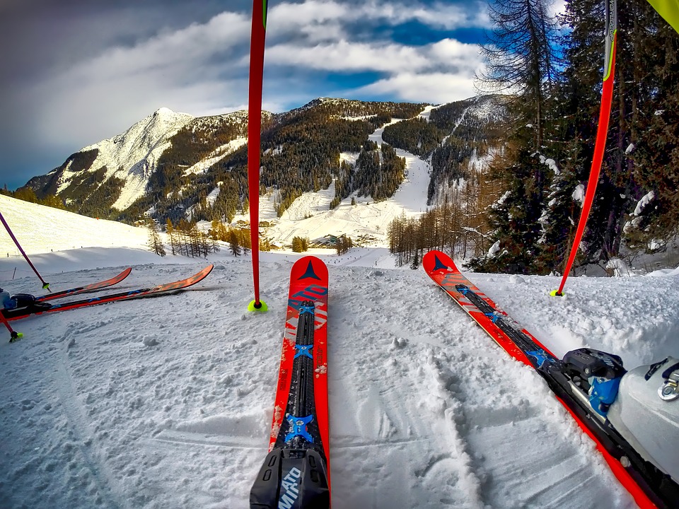 ¿Son mejores esquís más importantes que mejores botas de esquí? (¿En qué debería gastar más?)
