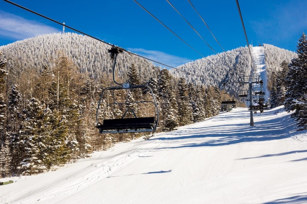 9 mejores estaciones de esquí en la costa oeste para familias (EE. UU.)