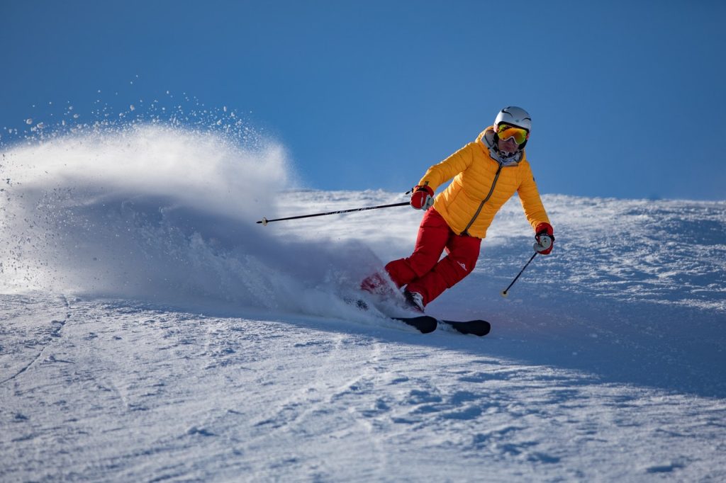 ¿Alta es buena para esquiadores de nivel intermedio? (Polvo y terreno desafiante)