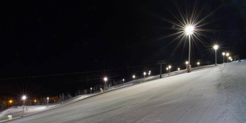 Esquí nocturno 101: la guía definitiva