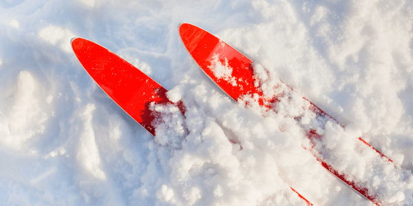 ¿Qué son los esquís de doble punta? (Los beneficios explicados)