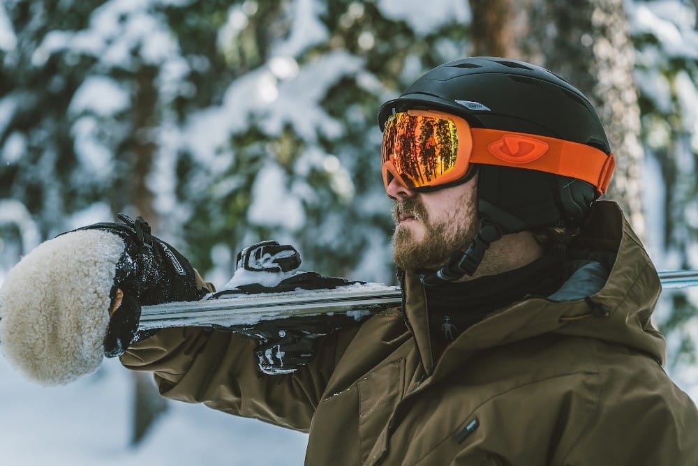 ¿Están polarizadas las gafas de esquí? (Por qué no son buenos para esquiar nublado)