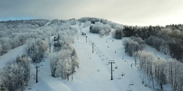 4 mejores estaciones de esquí en Virginia Occidental (actualizado en 2022)