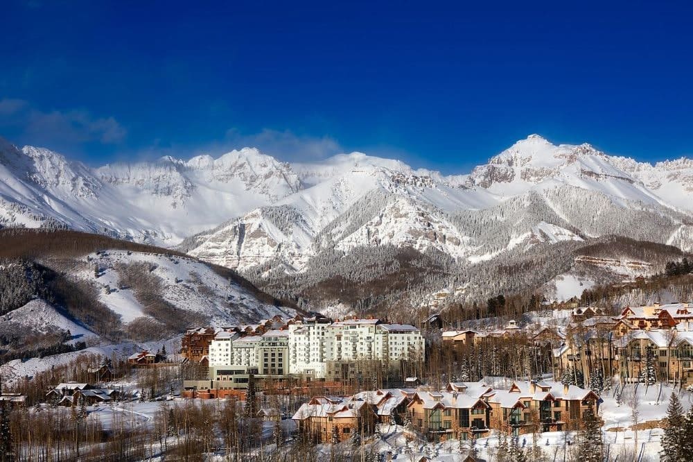 ¿Colorado o Utah tienen mejor esquí? Calidad de la nieve frente a los mejores complejos turísticos