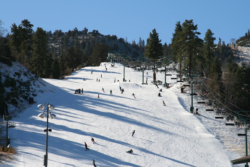 8 mejores estaciones de esquí de California para familias