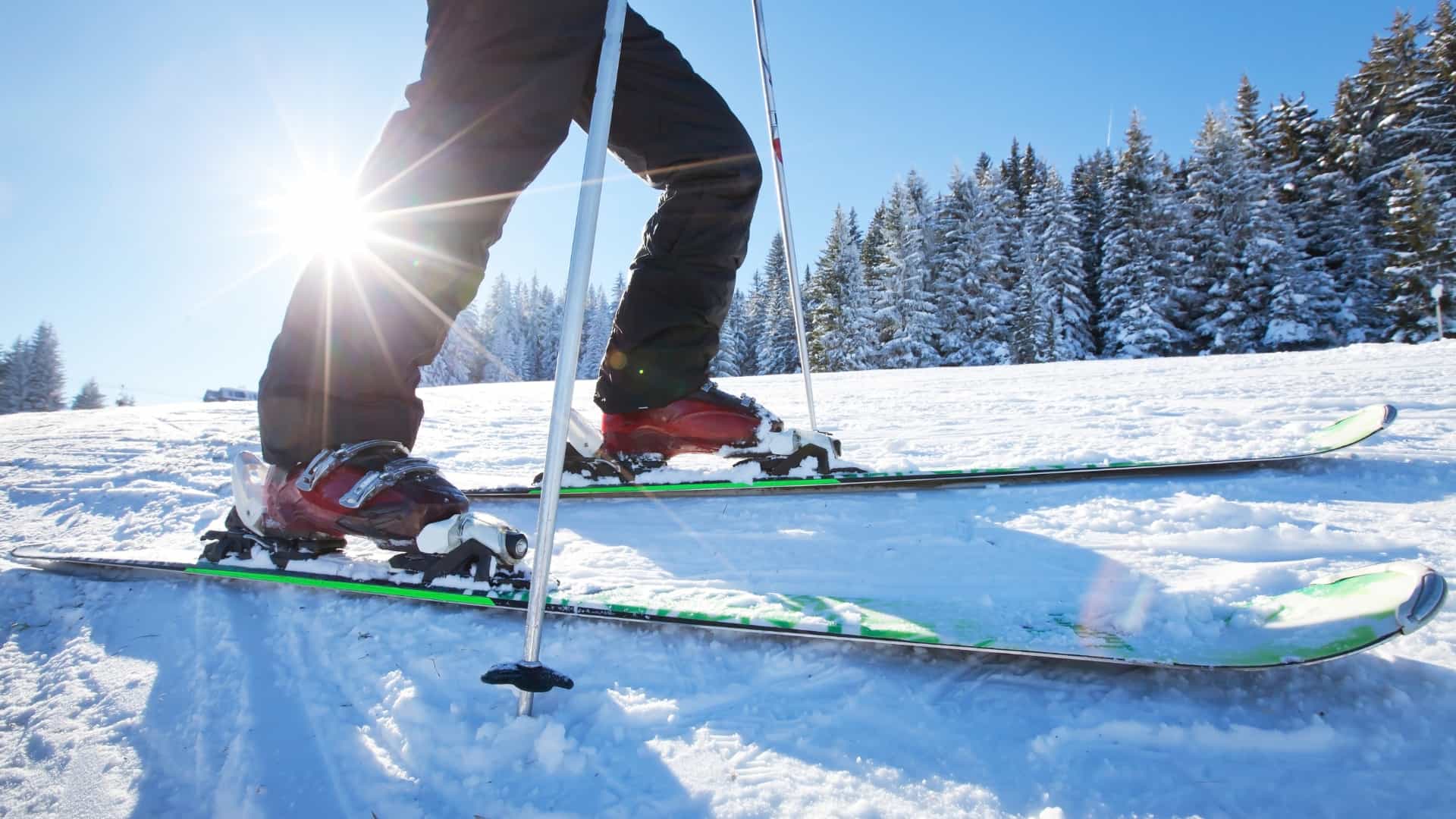 Los mejores esquís en polvo para nieve profunda