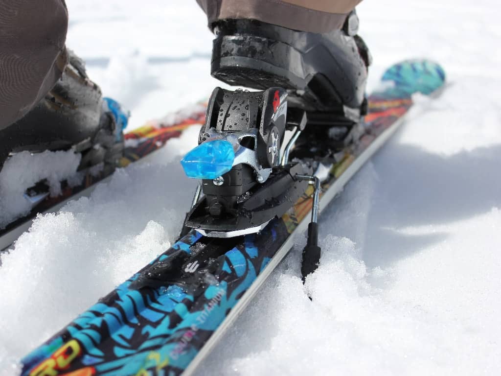 Grado medio vs. Esquís de primera línea, ¿hay alguna diferencia notable? (Madera, Kevlar y Fibra de Vidrio)