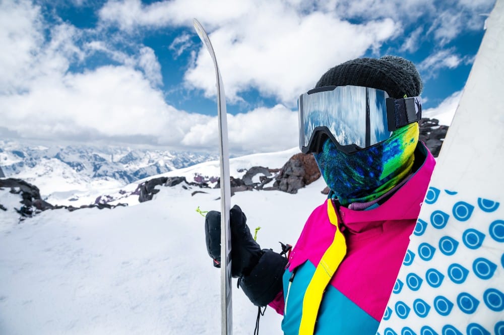 Pasamontañas vs. Máscara de esquí: ¿Cuál es la diferencia REAL? (Cuál es más cómodo)