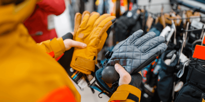 ¿Cómo deben quedar los guantes de esquí (consejos rápidos para colocarlos)?