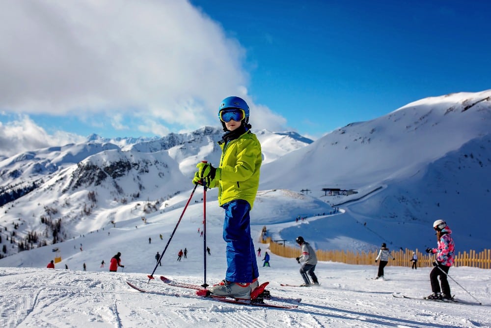 ¿Diferencia clave entre esquís de demostración y regulares? (No es lo que piensas)