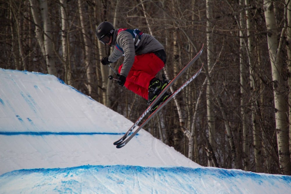 ¿El esquí es aeróbico o anaeróbico? (Cuesta abajo versus llano)