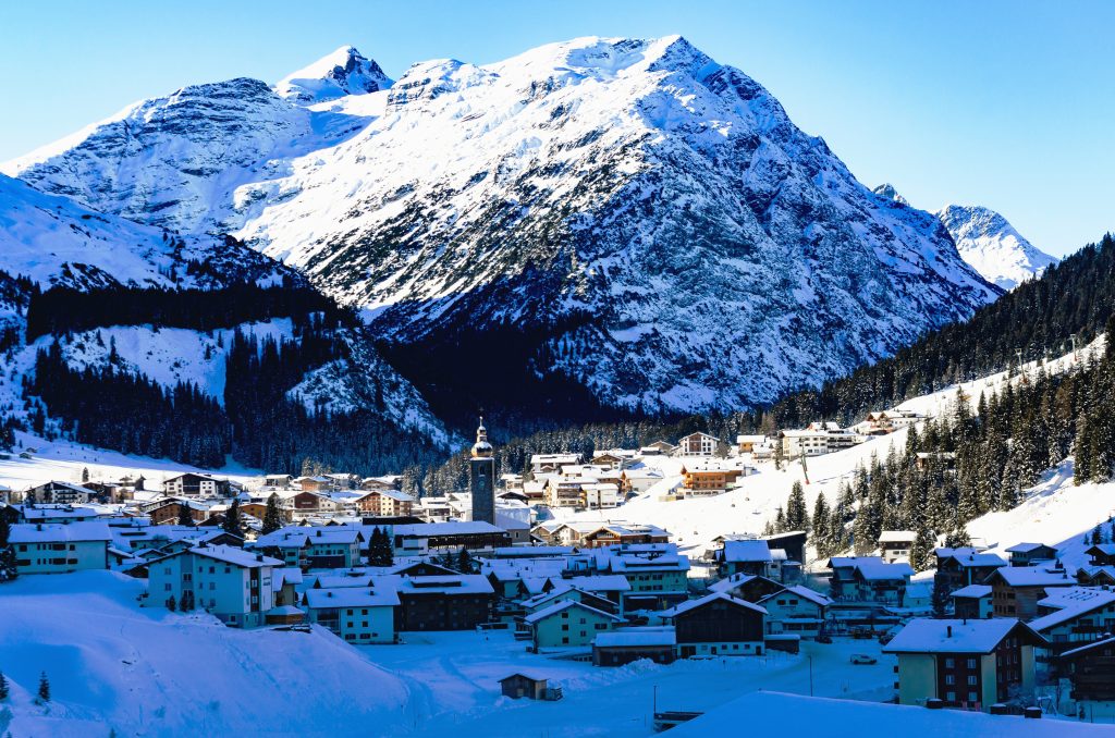¿Esquiar en Francia o Austria? ¿Cuál es mejor para un viaje de esquí?