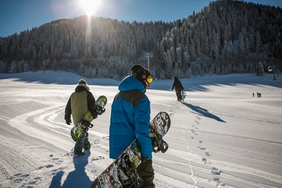 ¿Necesita un protector de espalda? Guía de compra para esquiadores y practicantes de snowboard