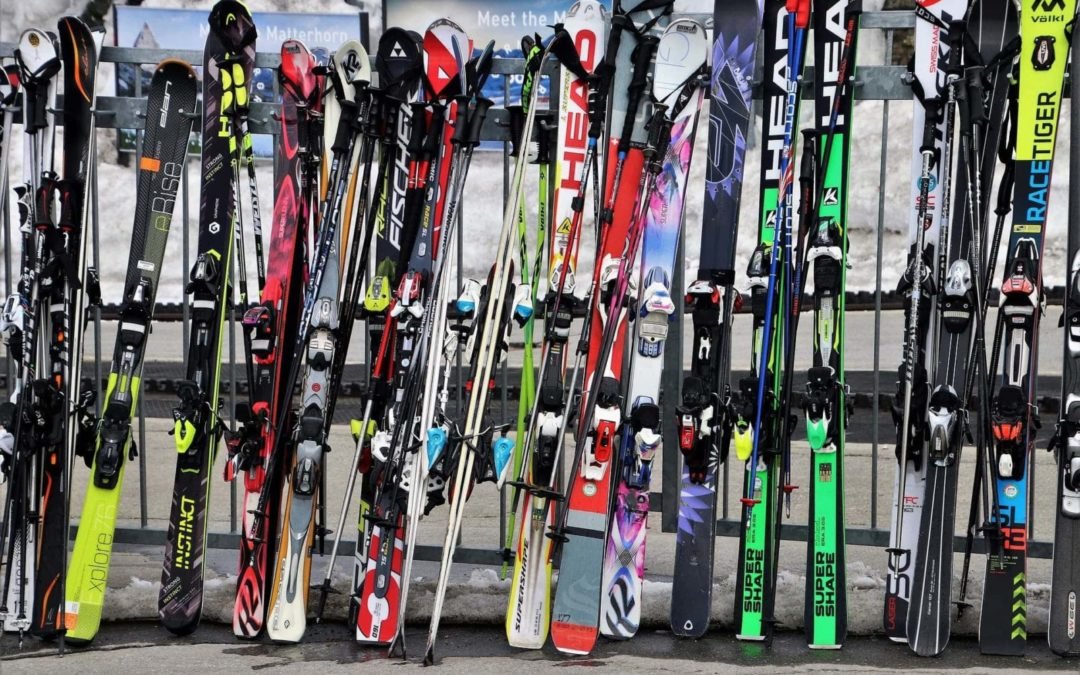 ¿Con qué frecuencia debes encerar tus esquís? (La verdadera respuesta)